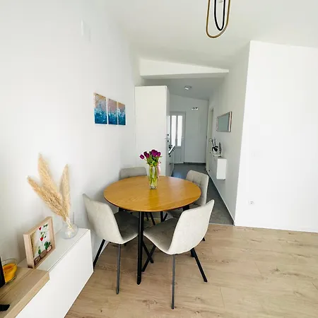 Rozi Apartment Trogir